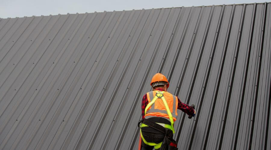 Professional residential roofers in Sheffield, TX